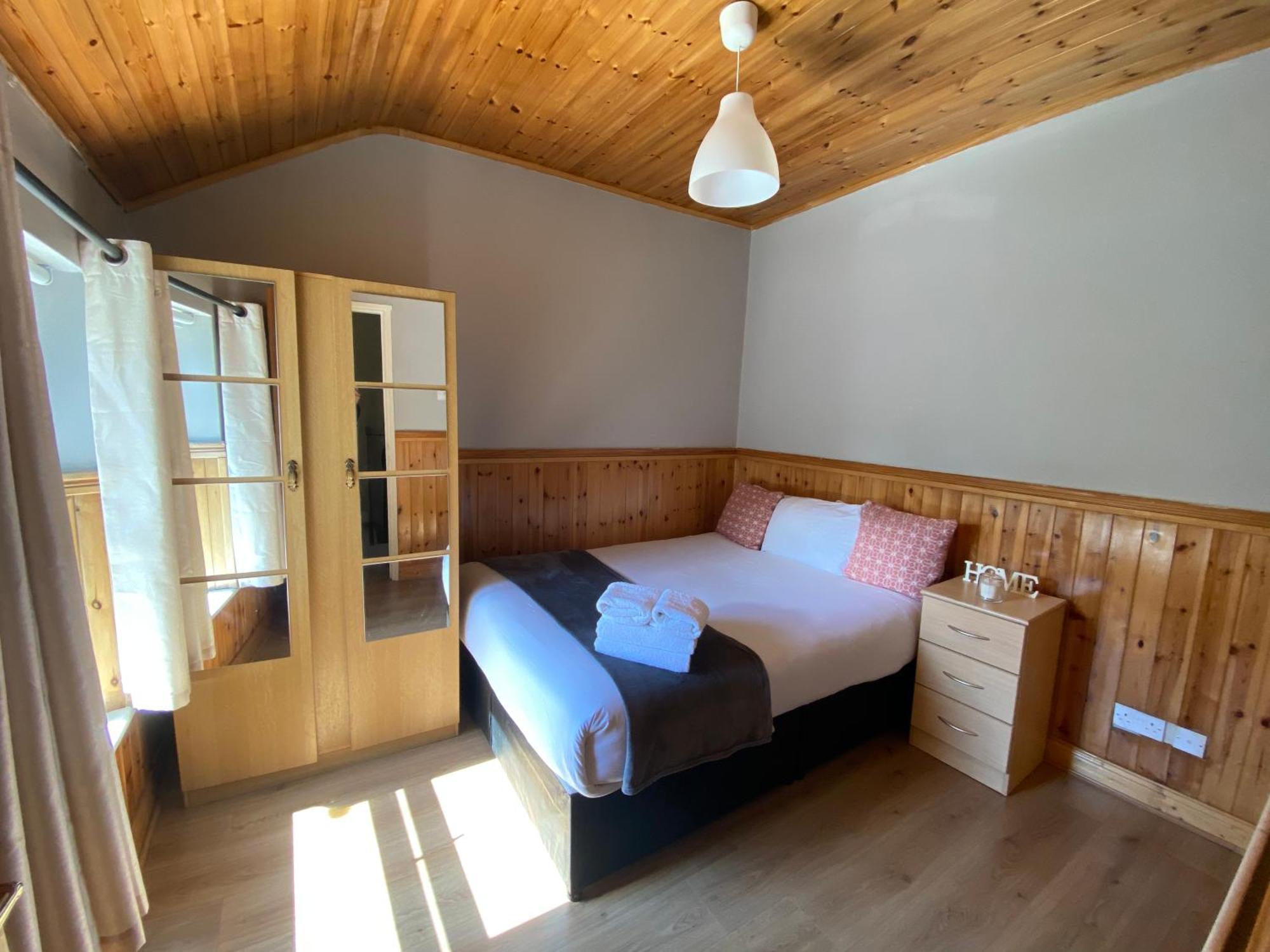 Cosy City Centre Guest Room Shared Home Galway Exterior foto